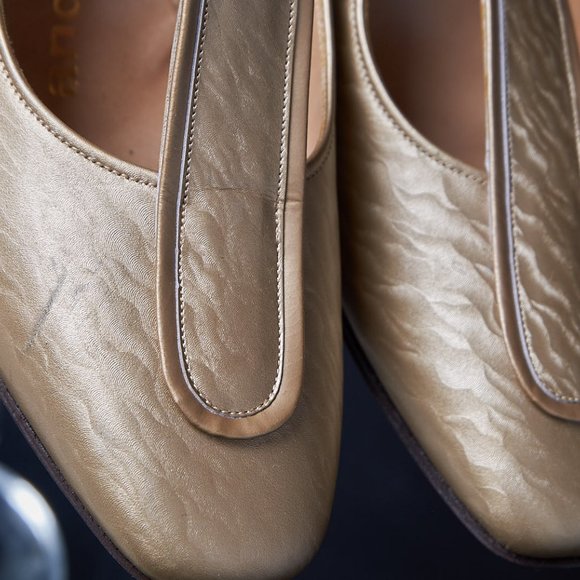 Vintage 1960s Gold Pumps Heels Shoes - Picture 6 of 8